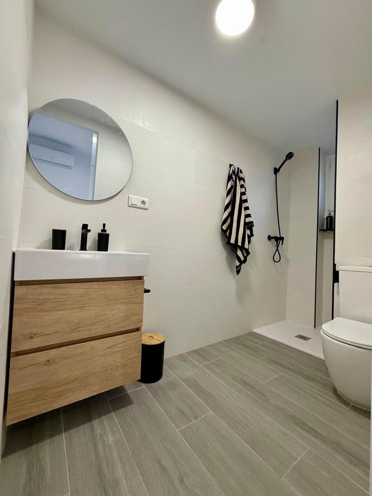 Apartamento Maui Beach En El Palo Málaga Exterior foto